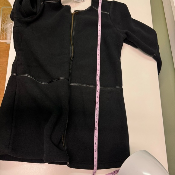 DENIM & CO BLACK FLEECE JACKET W/SHERPA LINING Faux Leather Trim Detail Small - Picture 3 of 7